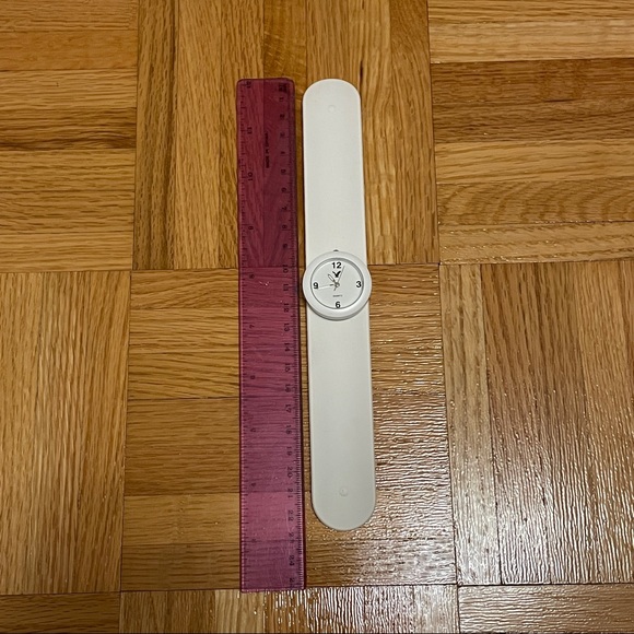 American Eagle Outfitters AEO White Slap Watch - Picture 4 of 9